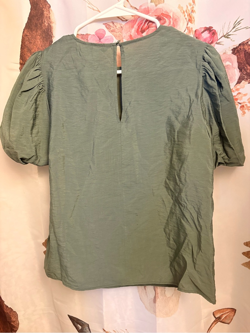 RW & co Puff-Sleeve Blouse in Sage Green - Picture 5 of 8